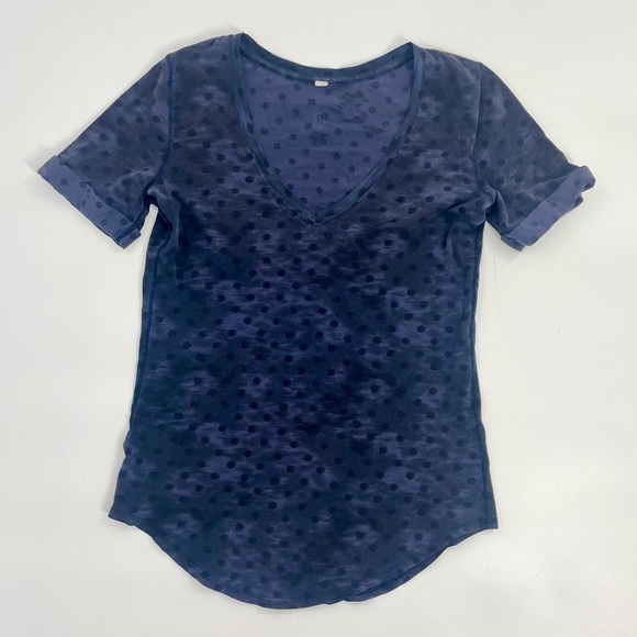 Lululemon Love Tee II Windy Blooms Deep Navy Black Polka Dot Athleisure Tshirt 6 - Picture 4 of 10